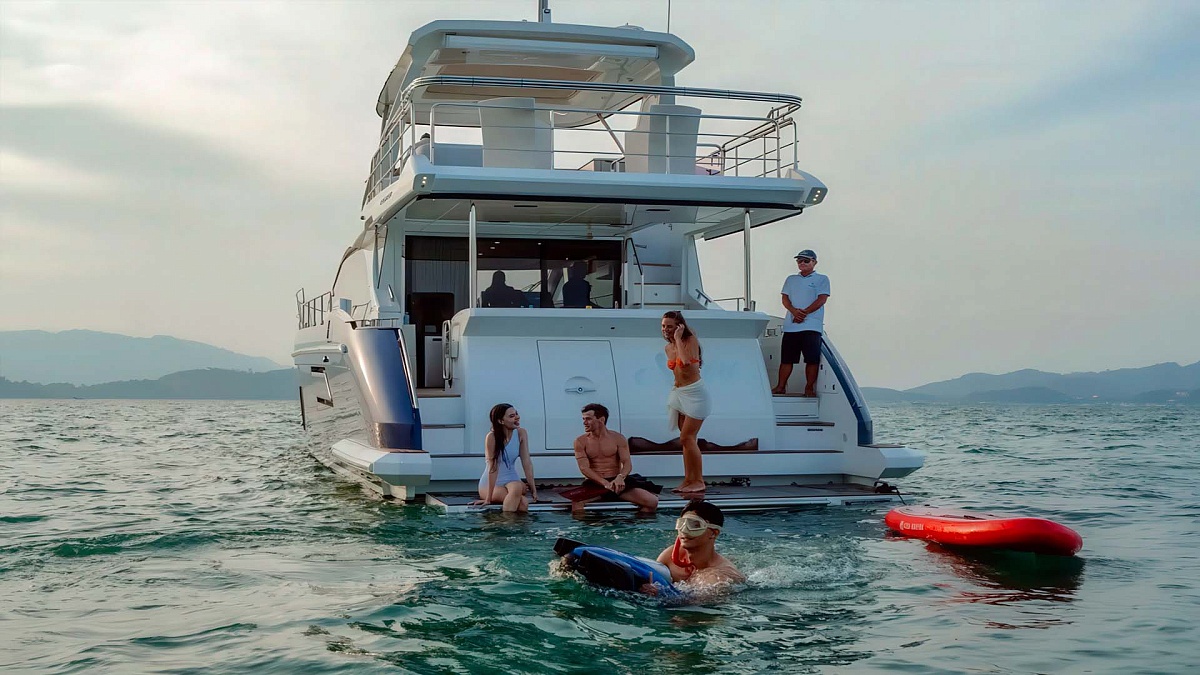 Аренда яхты Azimut 60 Mare на Пхукете